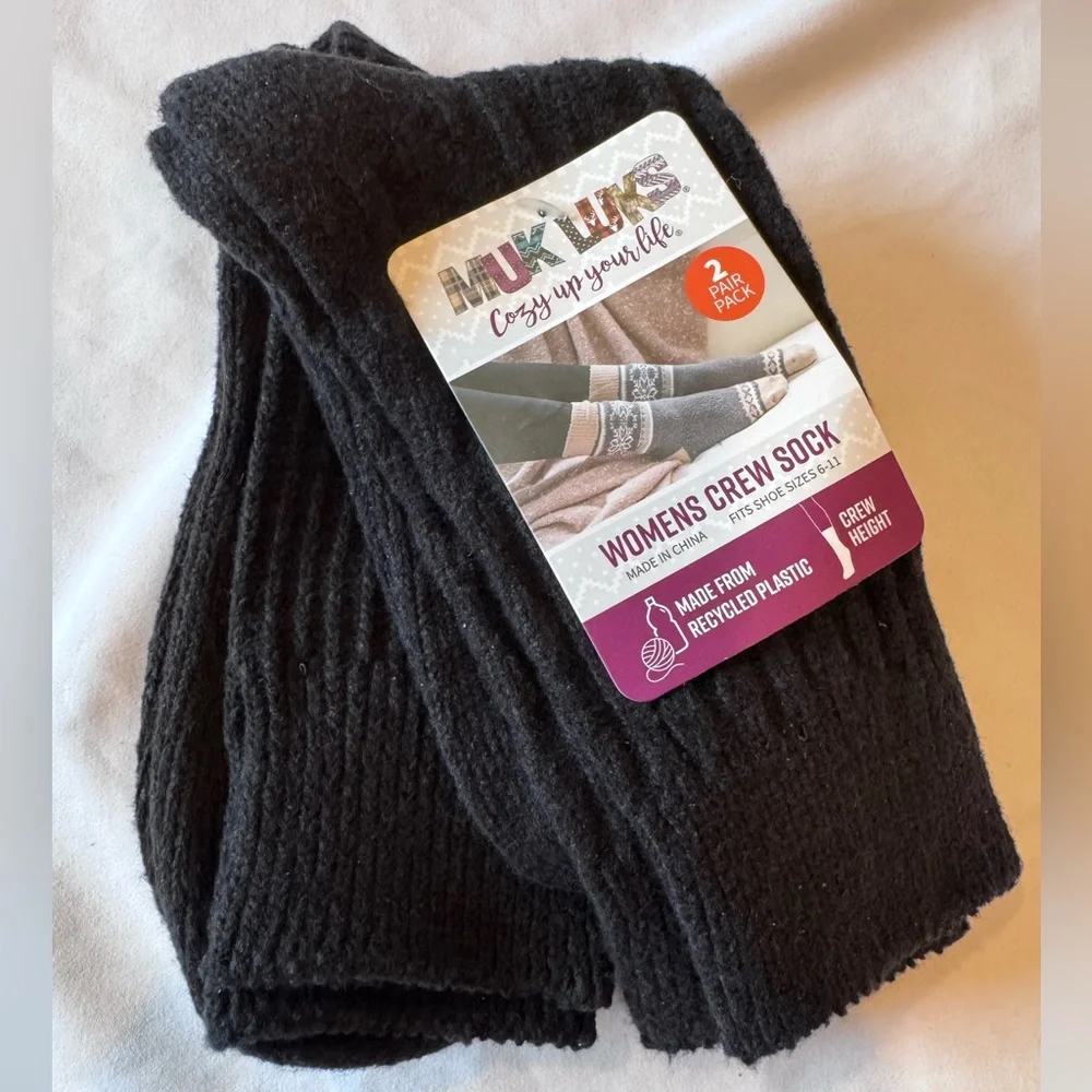 Muk Luks 2 pair pack Black Womens Crew Socks Super Soft